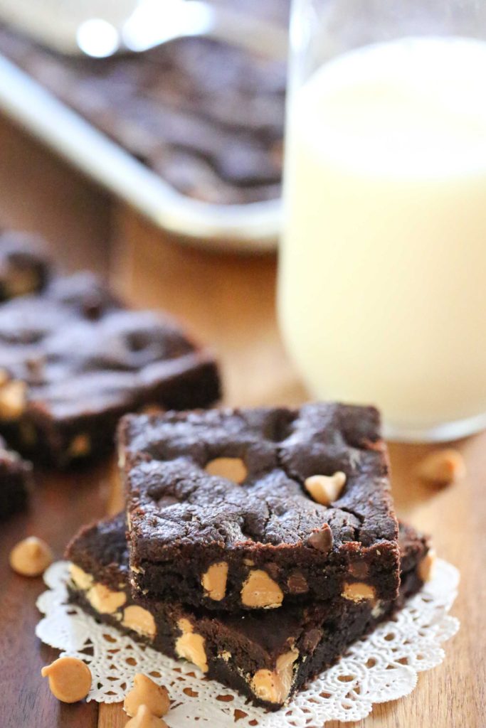 Chewy Chocolate Peanut Butter Chip Cookie Bars