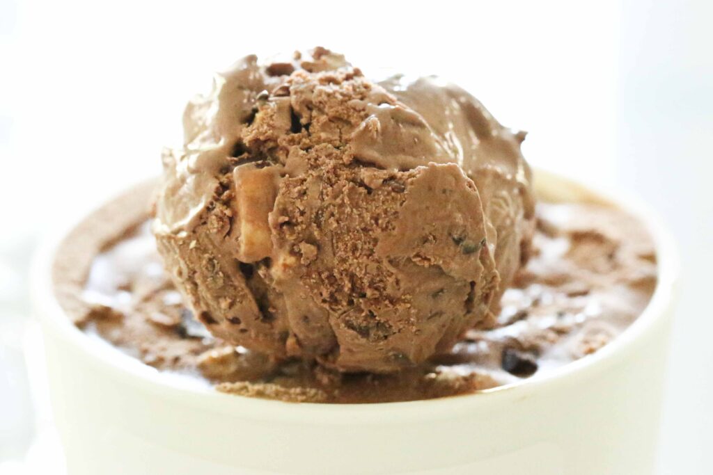 Chocolate Toffee Almond Ice Cream