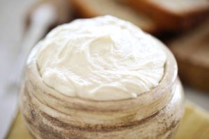 Cream cheese spread for banana bread